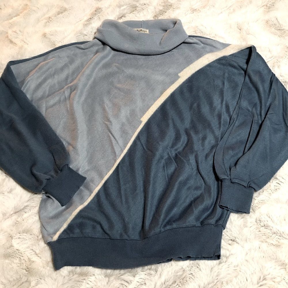 𝅺VINTAGE dolman sleeve cowl neck sweater